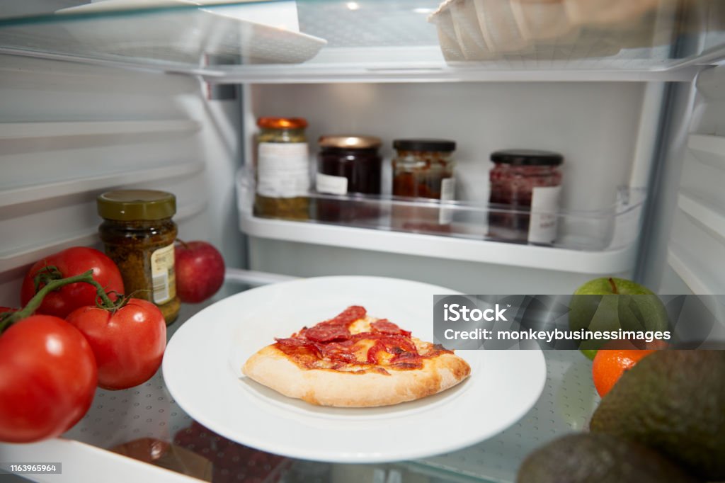 How Long Do Pizza Last In The Fridge Guide